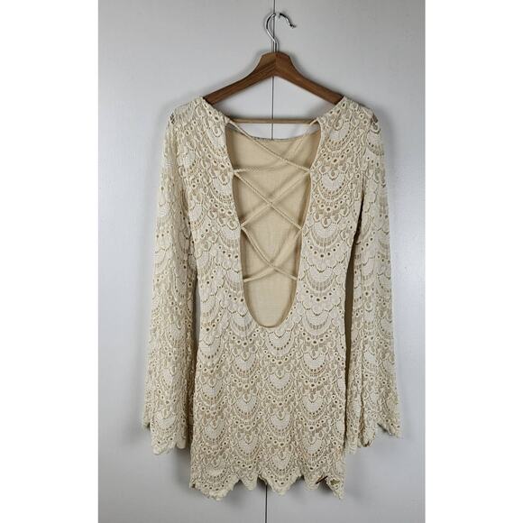 Nightcap Spanish Priscilla Lace Bell Sleeve Bodycon Mini Dress in Nude | 1 XS - Picture 4 of 11